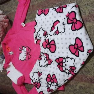 Sleep wear size small